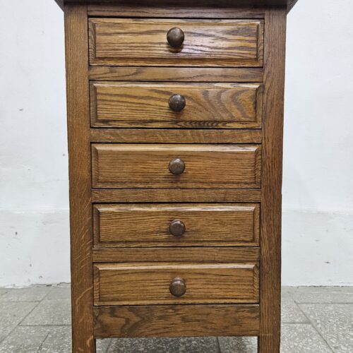 Mała stylowa komoda rustykalna z szufladami