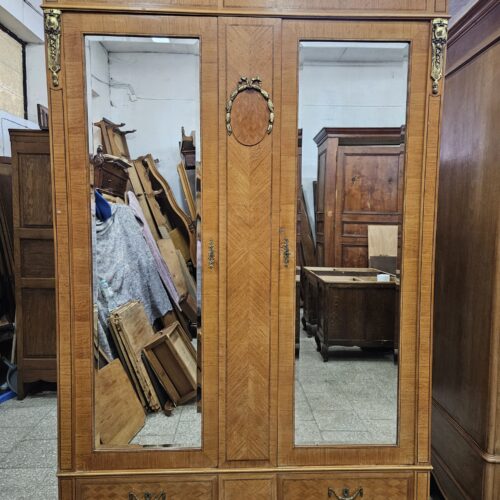 Francuska szafa empire