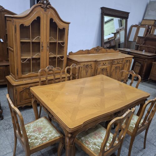 Jadalnia ludwikowska komoda witryna rozkładany stół oraz 6 krzeseł