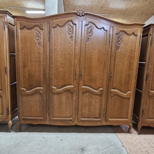 Ładna francuska szafa Ludwikowska