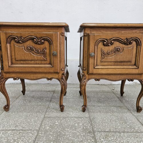 Dwie ludwikowskie szafki nocne stoliki Francja