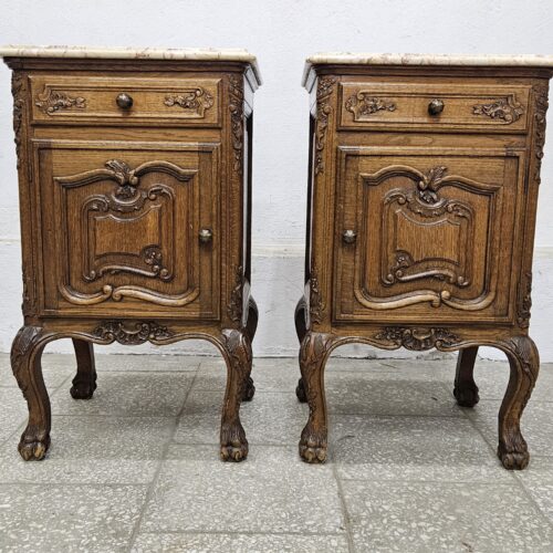 Dwie piękne dębowe szafki ludwikowskie z marmurem Francja