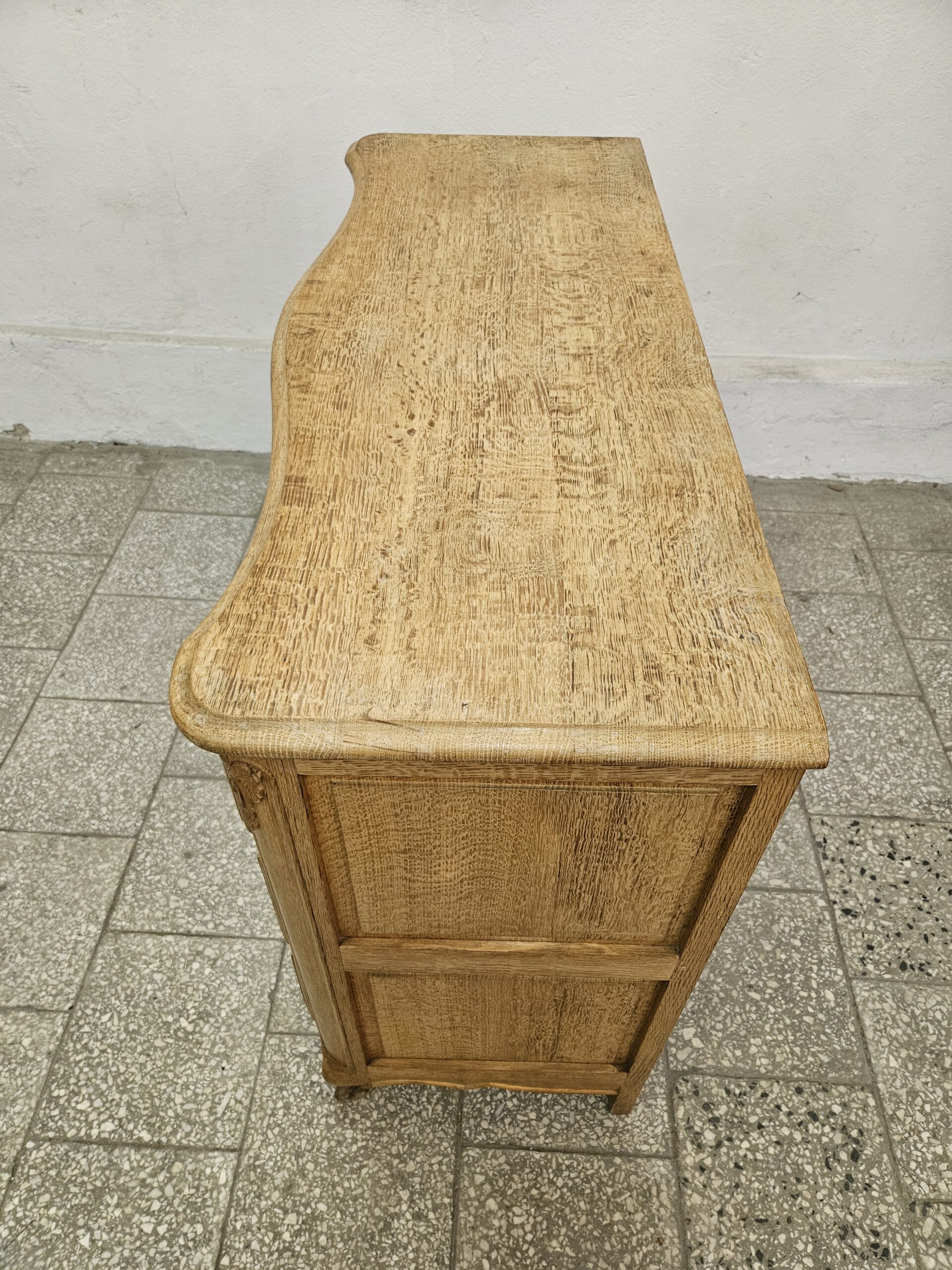 Dębowa komoda ludwikowska z szufladami Francja - obrazek 6