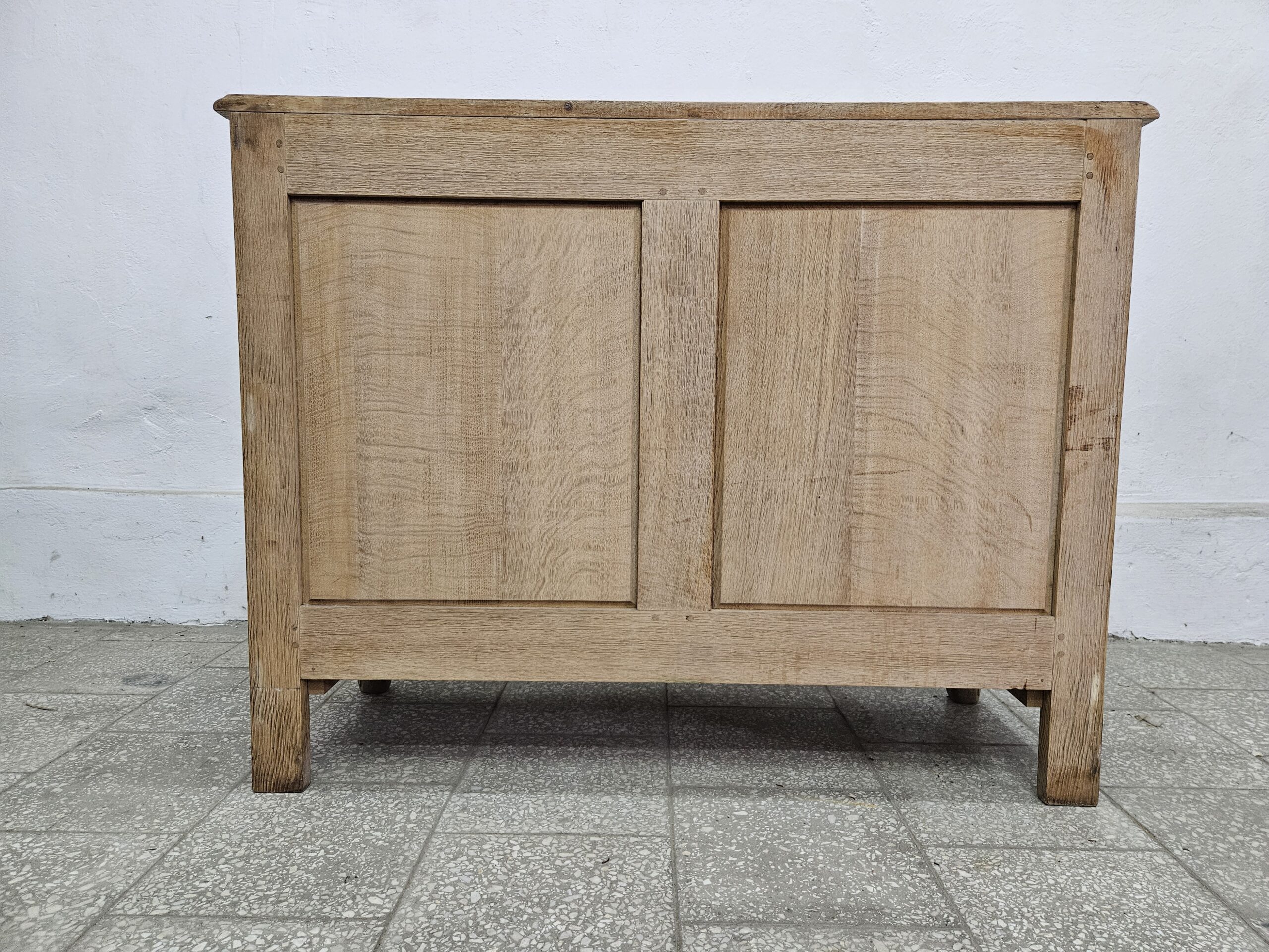 Dębowa komoda ludwikowska z szufladami Francja - obrazek 8