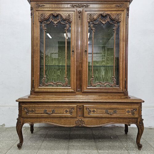 Witryna ludwikowska serwantka Francja