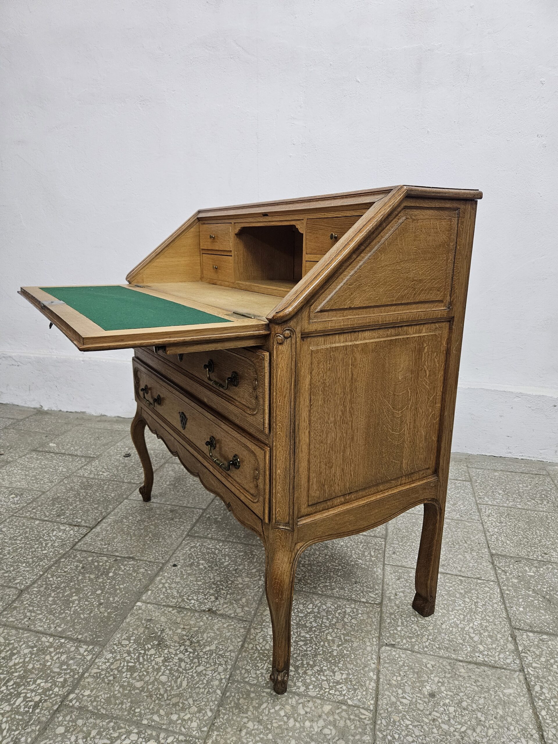 Stylowa komoda- sekretarzyk - obrazek 6
